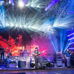 Zac Brown Band Headlines Gatlinburg’s “Mountain Tough” Benefit Festival to Raise Money for Those Affected by East Tennessee Wildfires